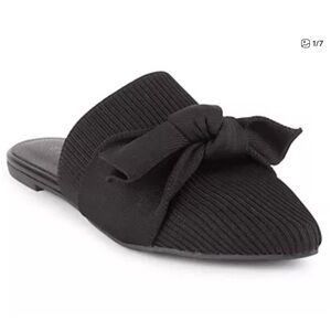 Tahari Seville Slip On Flat Mules with Bow 8.5
